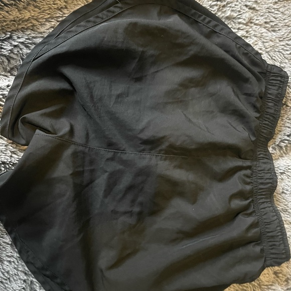 Nike shorts - Picture 2 of 3